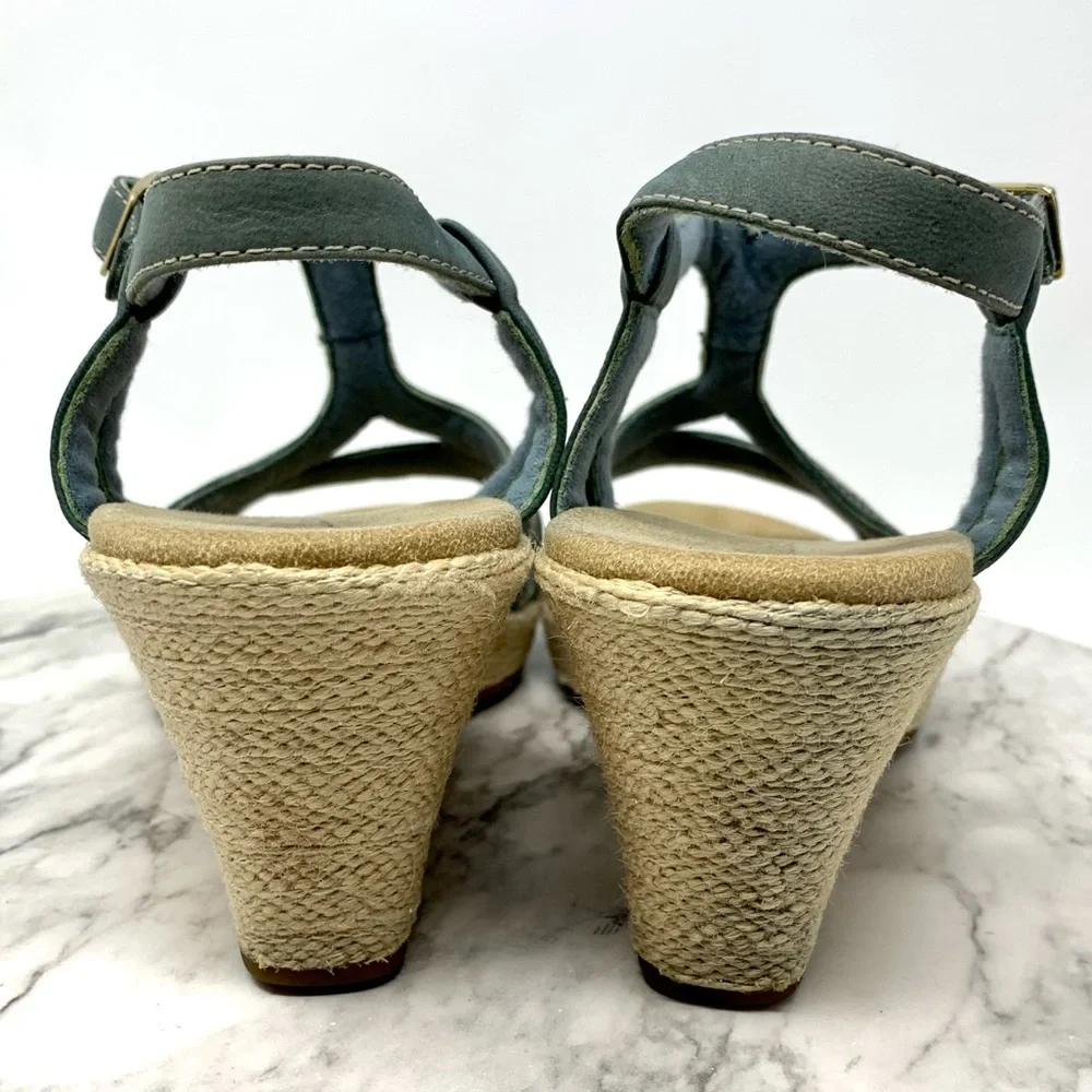 Clarks Blue Leather T-Strap Platform Comfort Platforms 10 Nautical Resortwear